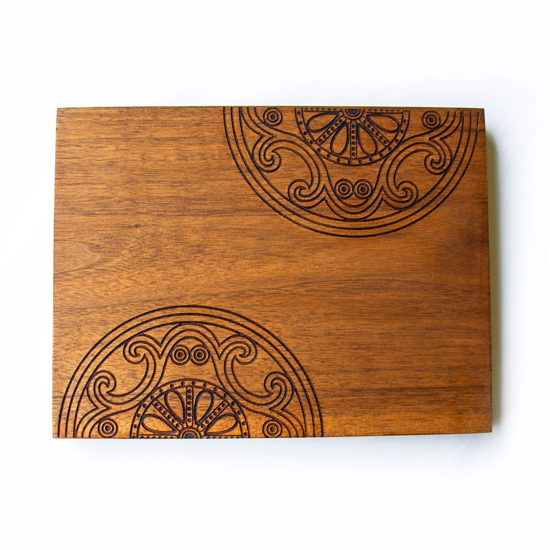 Walnut serving board with 14th century ornament 22*28 cm