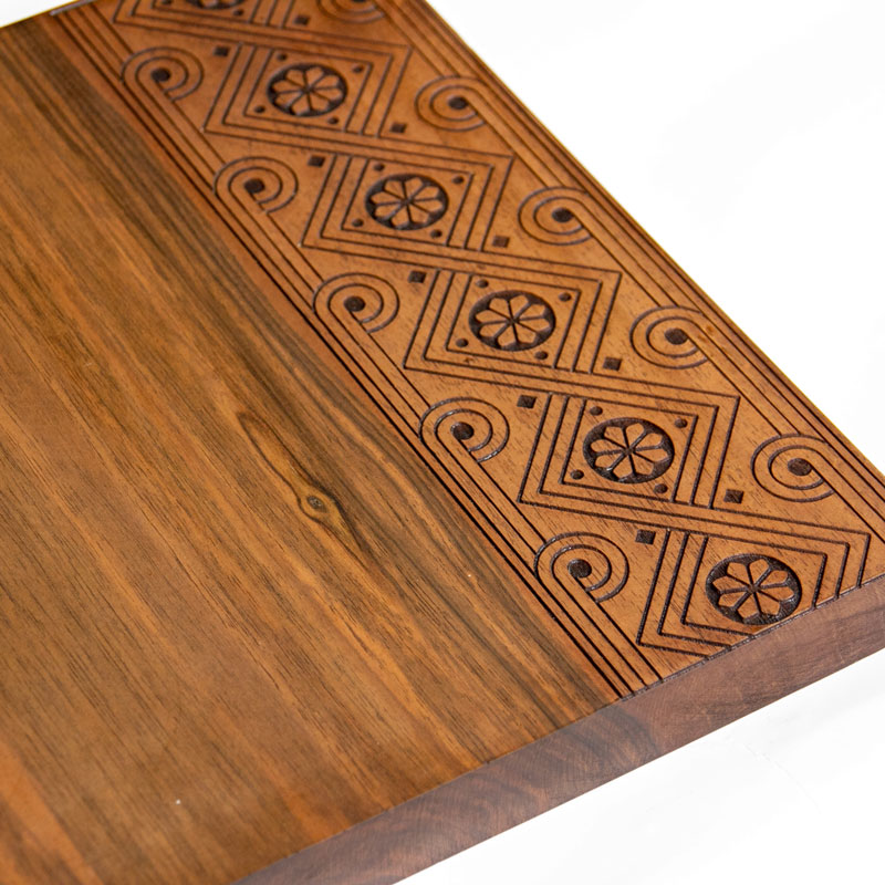 Walnut serving board with 14th century ornament 28*28 cm